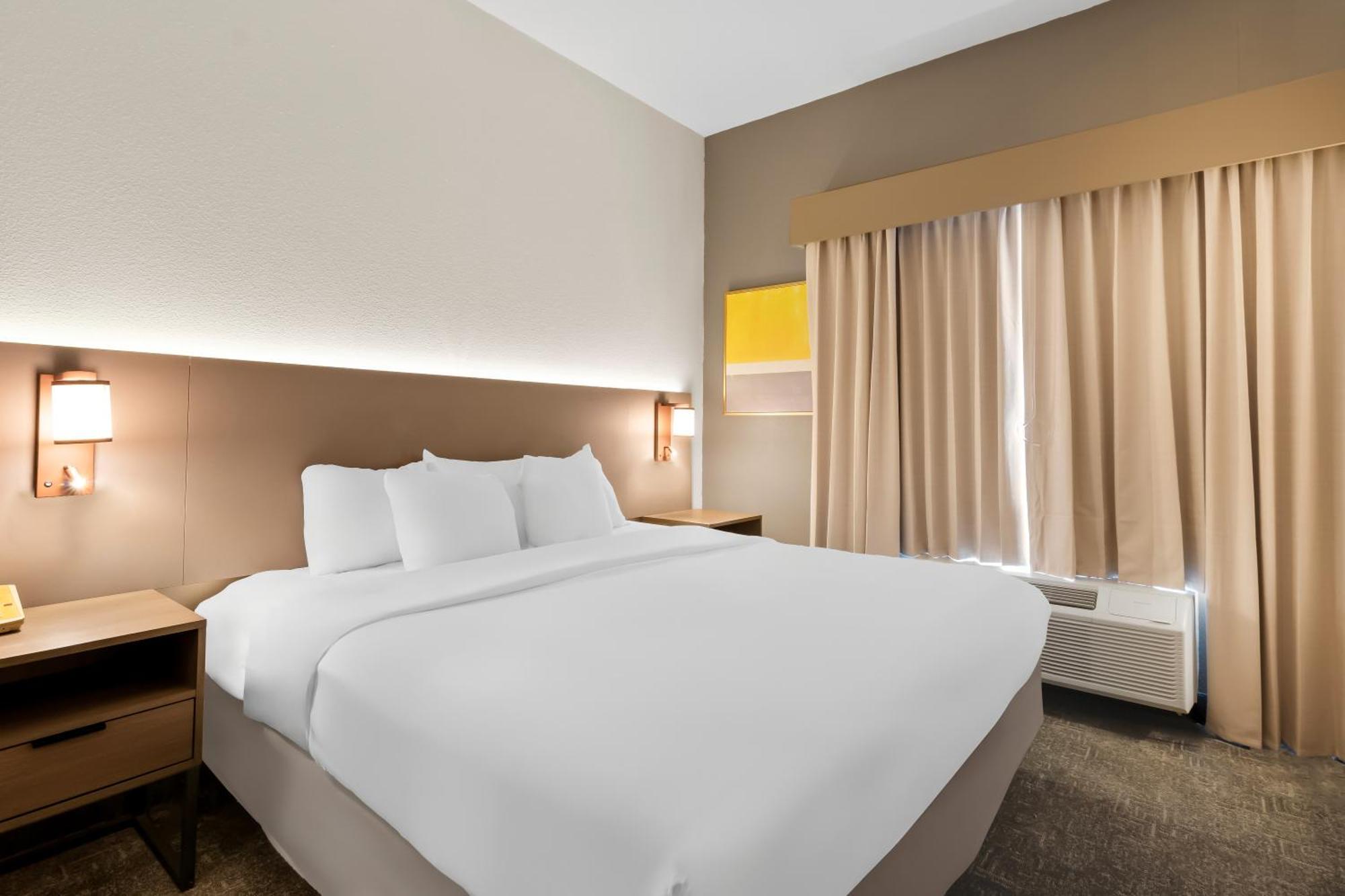 Hotel Comfort & 3*